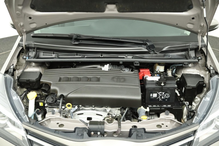 Toyota Yaris - 1.3 VVT-i Business Plus 34