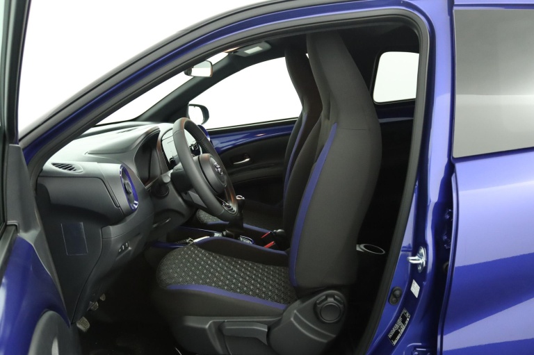 Toyota Aygo X - 1.0 VVT-i MT Pulse 17
