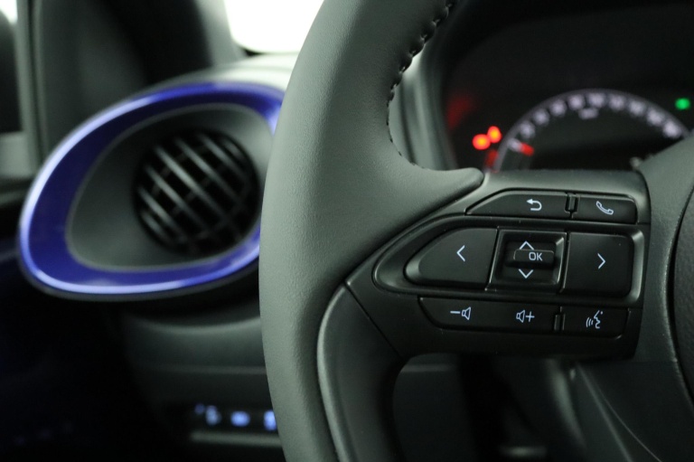 Toyota Aygo X - 1.0 VVT-i MT Pulse 19