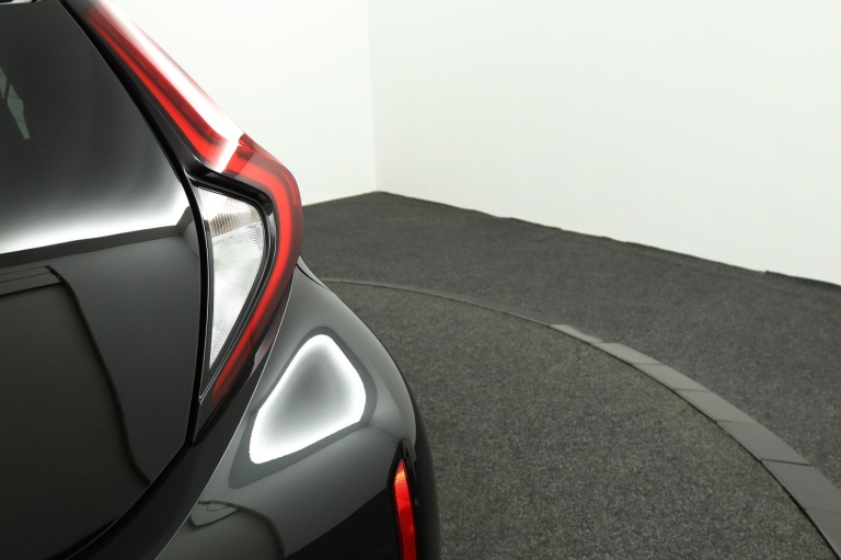 Toyota Aygo X - 1.0 VVT-i MT Pulse 38