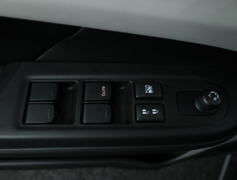 Suzuki Swift - 1.2 Select Smart Hybrid 28