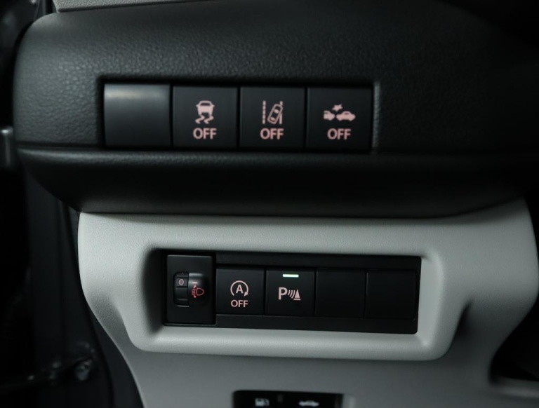 Suzuki Swift - 1.2 Select Smart Hybrid 29