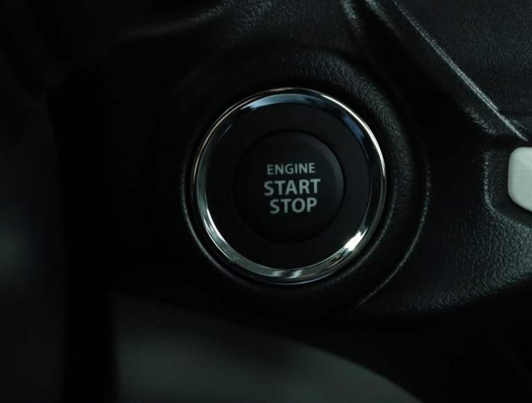 Suzuki Swift - 1.2 Select Smart Hybrid 43