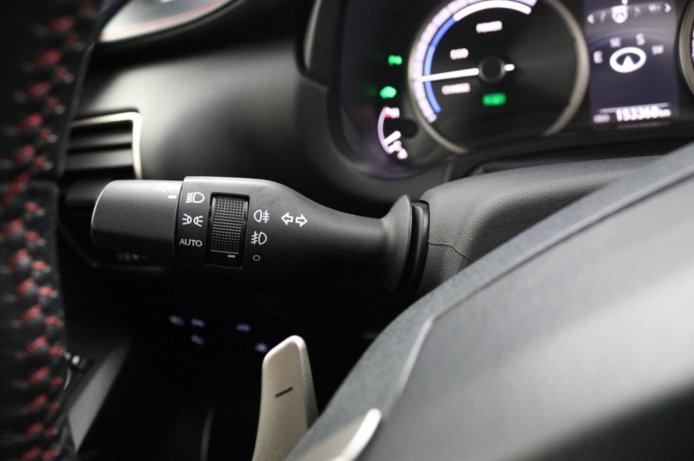 Lexus NX - 300h AWD F Sport Line 32