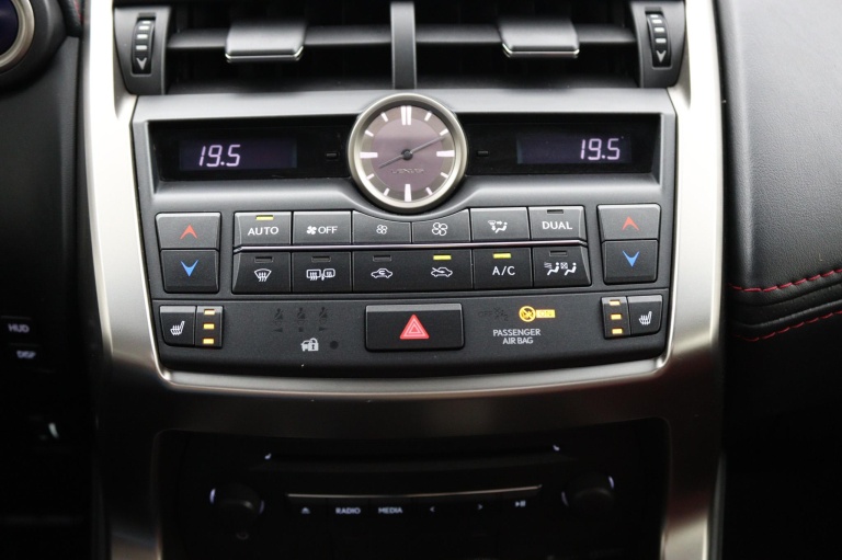Lexus NX - 300h AWD F Sport Line 7