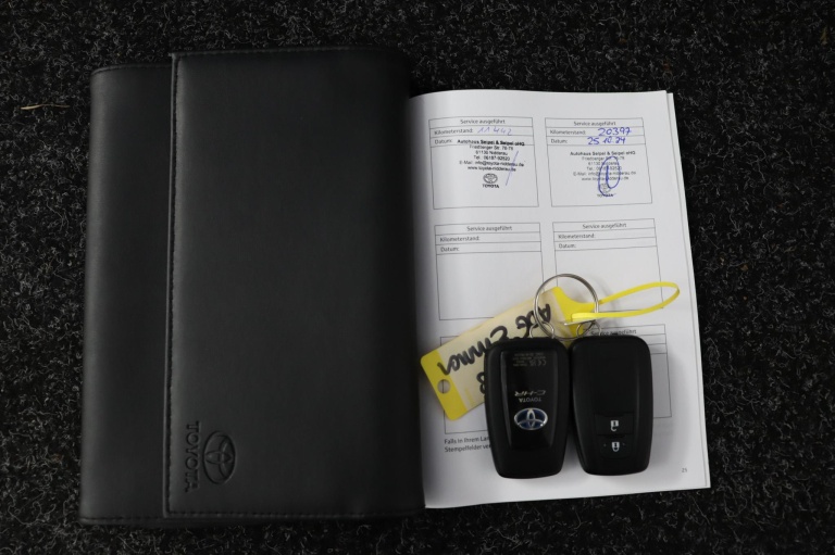 Toyota C-HR - 2.0 Hybrid GR-Sport 11