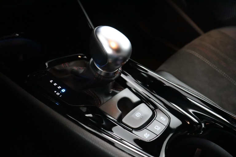 Toyota C-HR - 2.0 Hybrid GR-Sport 27