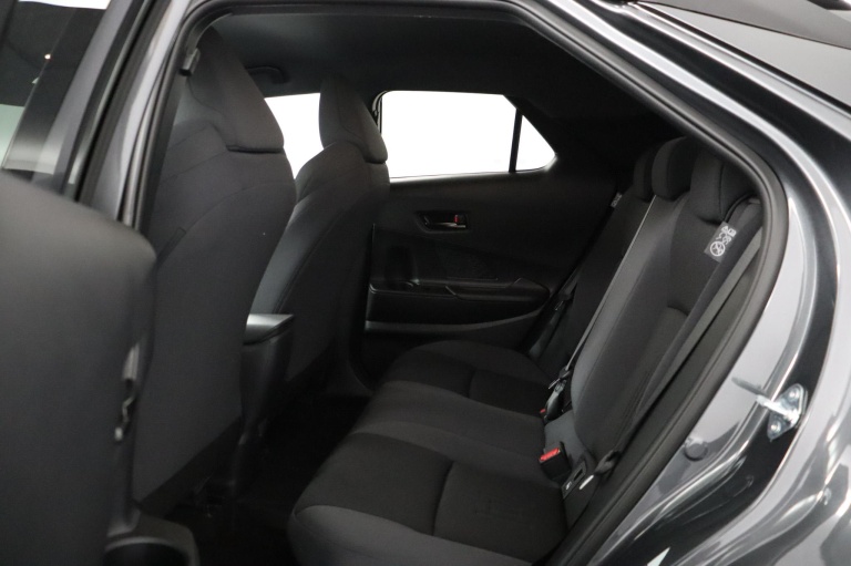 Toyota C-HR - 2.0 Plug-in Hybrid 220 Dynamic 18