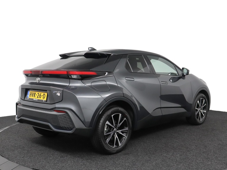 Toyota C-HR - 2.0 Plug-in Hybrid 220 Dynamic 2