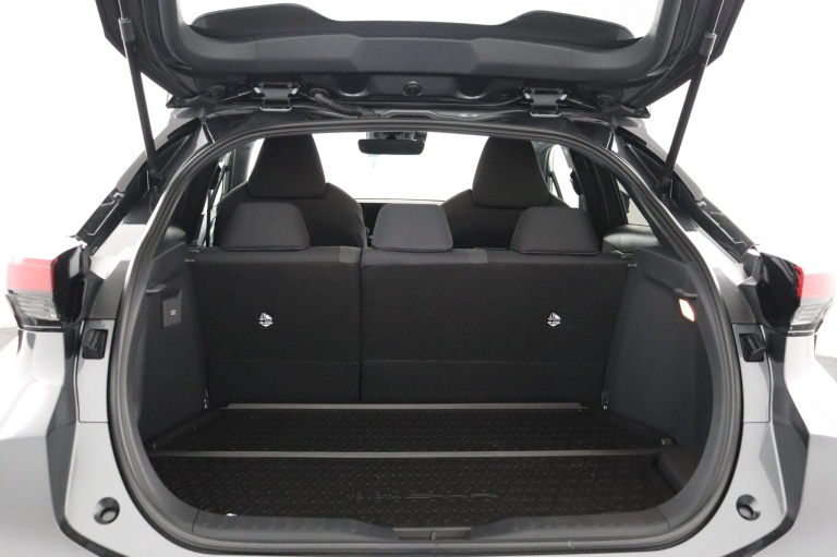 Toyota C-HR - 2.0 Plug-in Hybrid 220 Dynamic 23