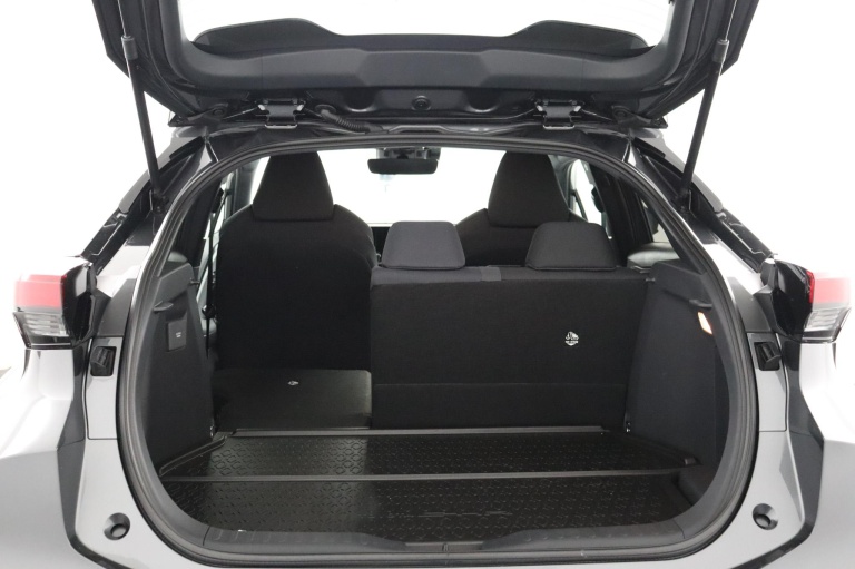 Toyota C-HR - 2.0 Plug-in Hybrid 220 Dynamic 26