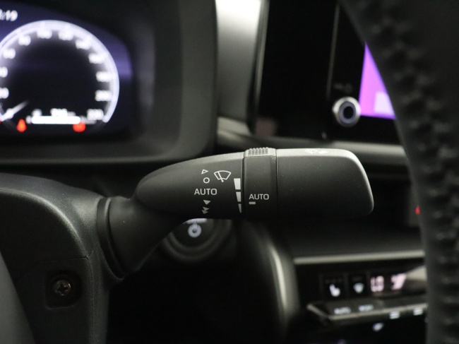 Toyota C-HR - 2.0 Plug-in Hybrid 220 Dynamic