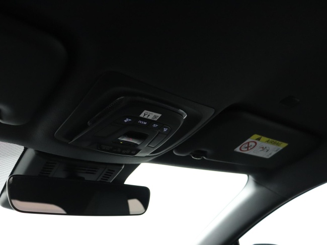 Toyota C-HR - 2.0 Plug-in Hybrid 220 Dynamic