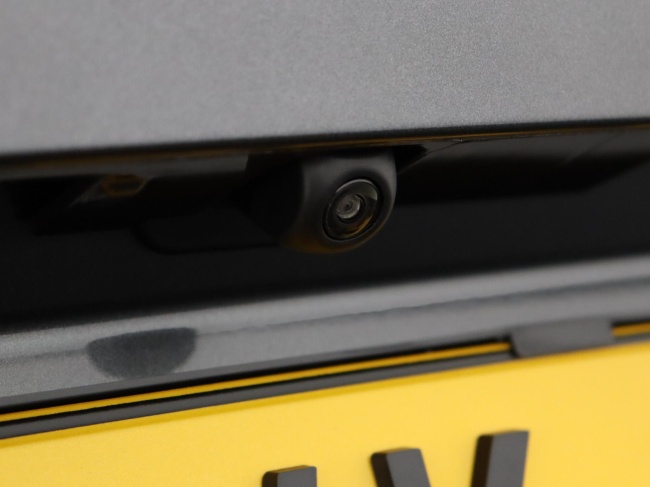 Toyota C-HR - 2.0 Plug-in Hybrid 220 Dynamic