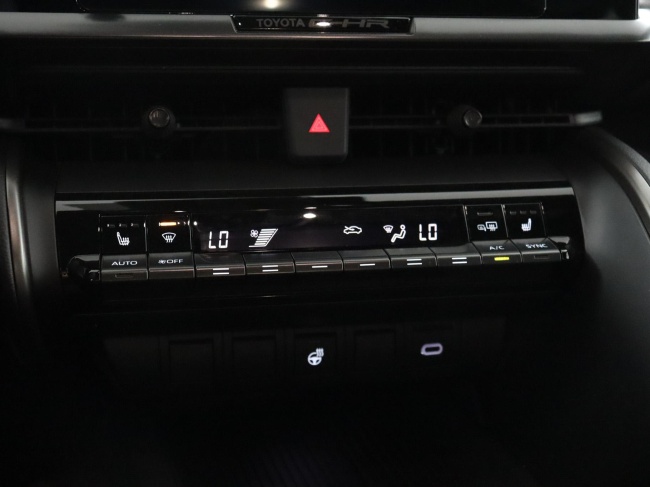 Toyota C-HR - 2.0 Plug-in Hybrid 220 Dynamic