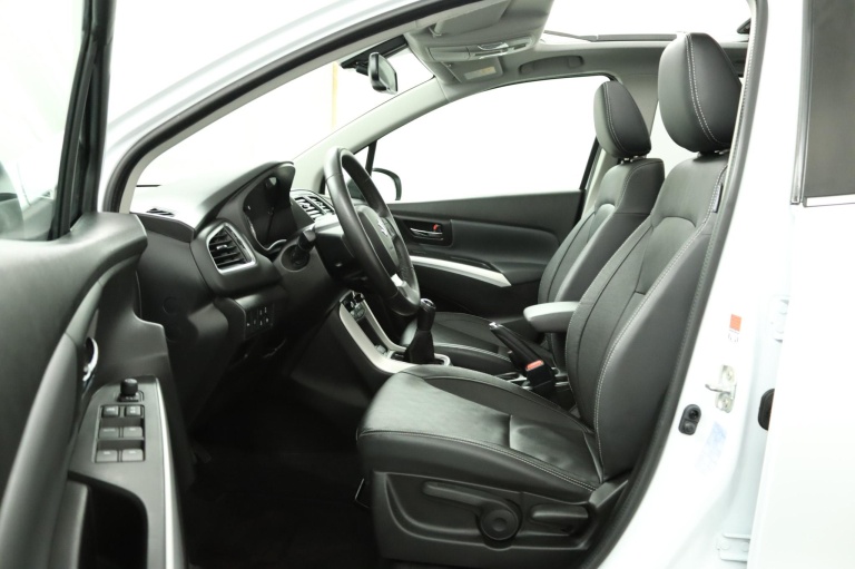 Suzuki S-Cross - 1.0 Boosterjet Stijl 17