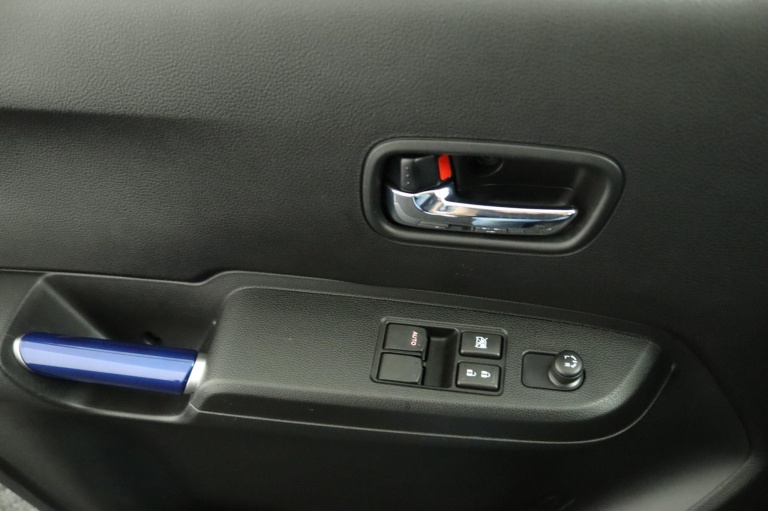 Suzuki Ignis - 1.2 Smart Hybrid Select 26