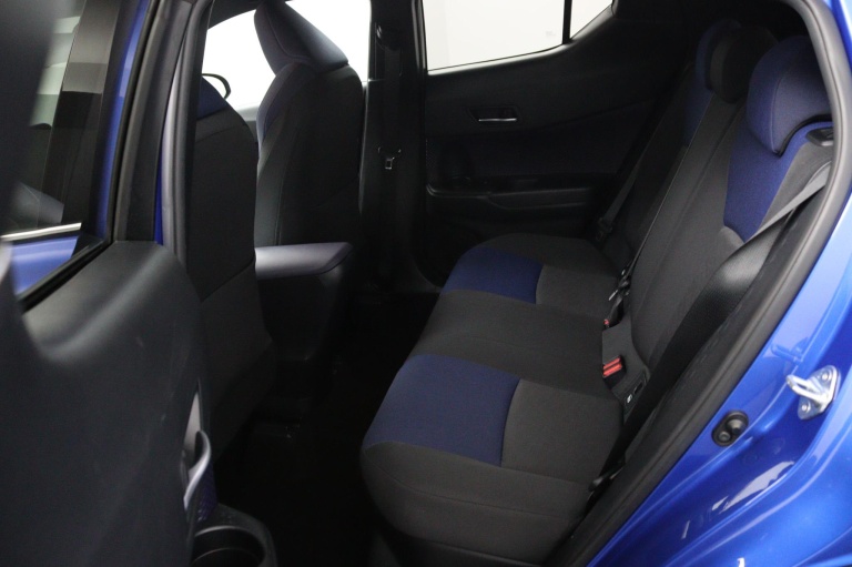 Toyota C-HR - 1.8 Hybrid Bi-Tone 12