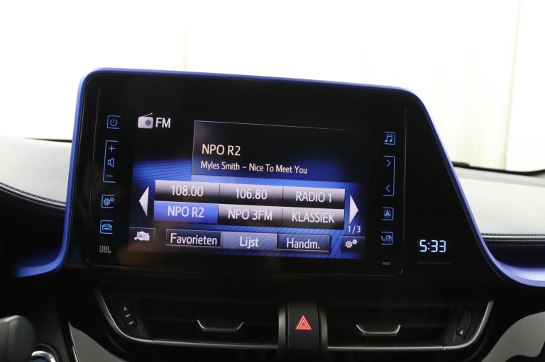 Toyota C-HR - 1.8 Hybrid Bi-Tone 14
