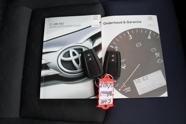 Toyota C-HR - 1.8 Hybrid Bi-Tone 26