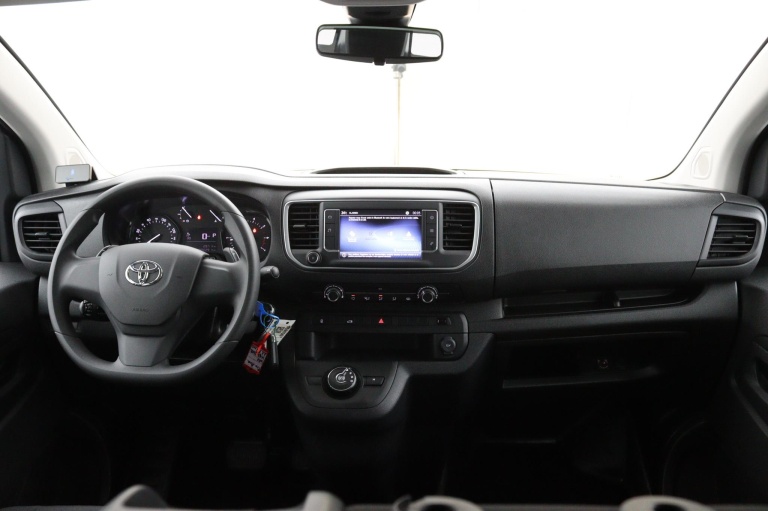 Toyota PROACE Worker Dubbele Cabine - 2.0 D-4D Live Long 12