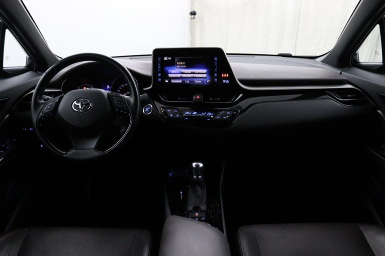 Toyota C-HR - 1.8 Hybrid Executive 11