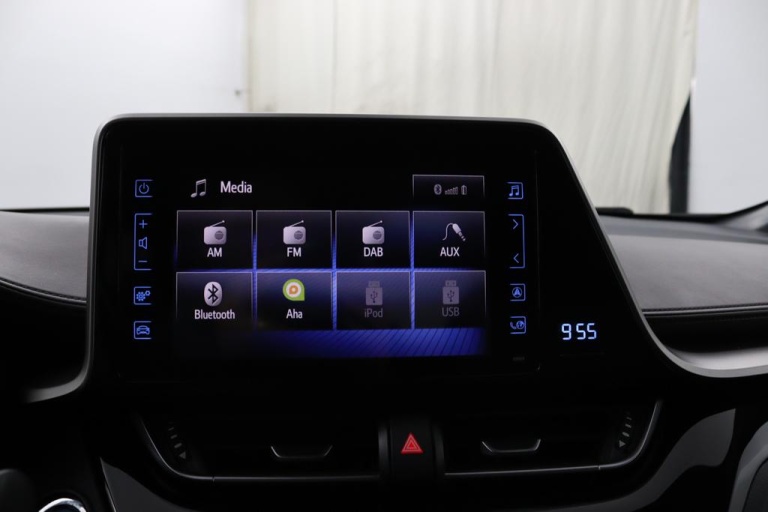 Toyota C-HR - 1.8 Hybrid Executive 17