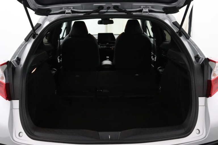 Toyota C-HR - 1.8 Hybrid Executive 30