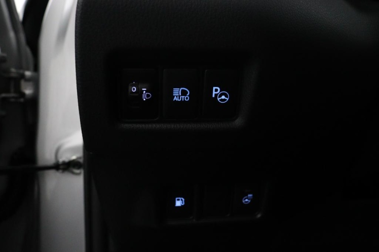 Toyota C-HR - 1.8 Hybrid Executive 35