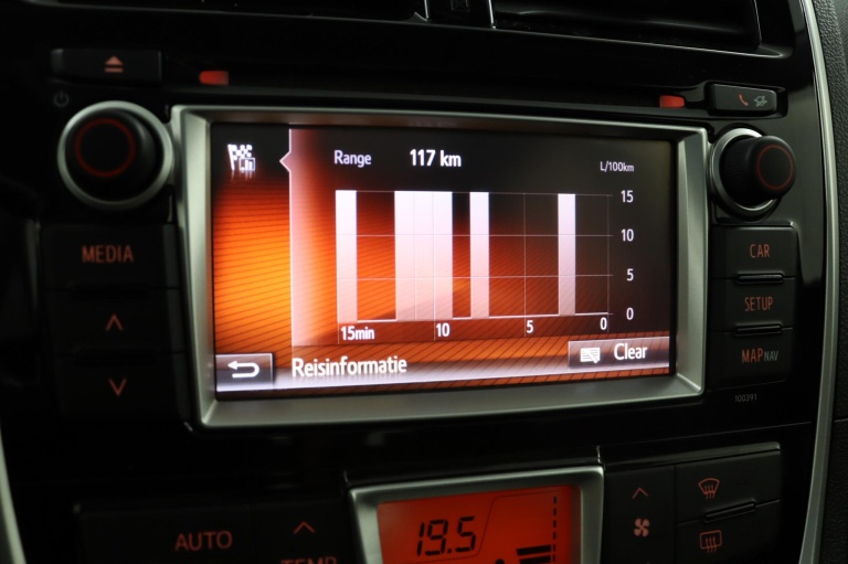 Toyota Verso-S - 1.3 VVT-i Trend 44