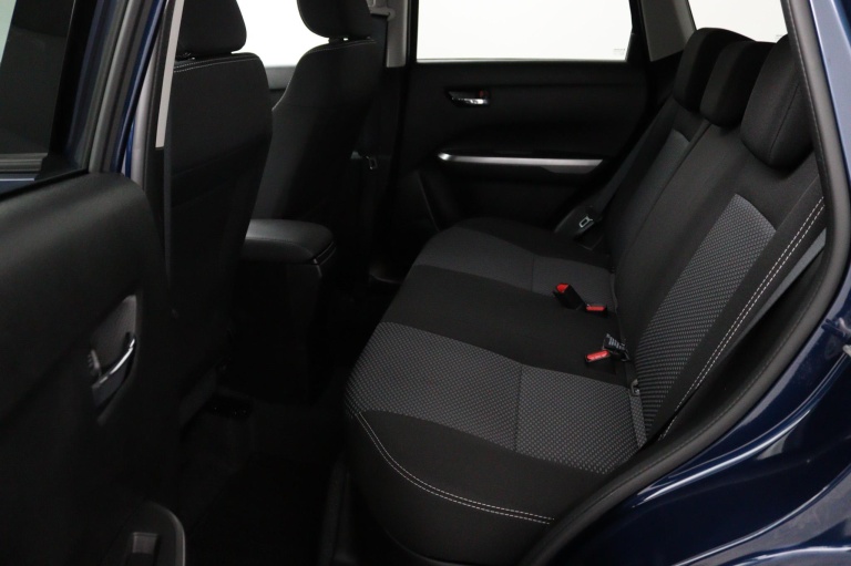 Suzuki Vitara - 1.5 Hybrid Select 12