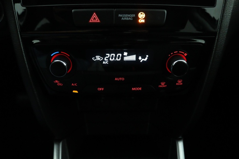 Suzuki Vitara - 1.5 Hybrid Select 19