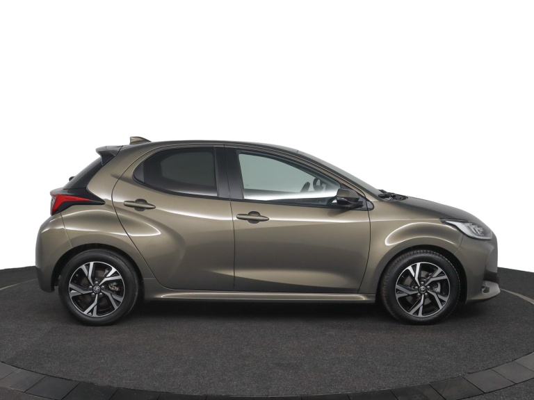Toyota Yaris - 1.5 Hybrid 115 First Edition 13