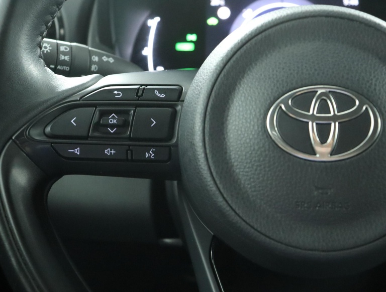 Toyota Yaris - 1.5 Hybrid 115 First Edition 19