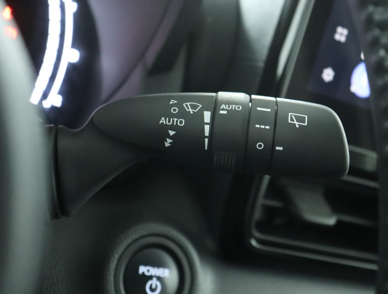 Toyota Yaris - 1.5 Hybrid 115 First Edition 32