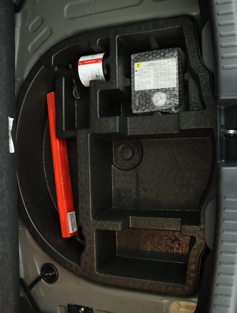 Toyota Yaris - 1.5 Hybrid 115 First Edition 34