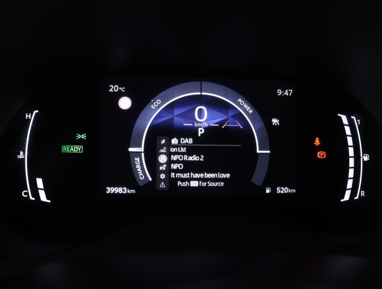 Toyota Yaris - 1.5 Hybrid 115 First Edition 48