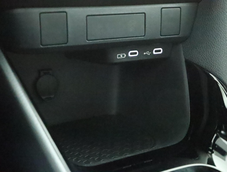 Toyota Yaris - 1.5 Hybrid 115 First Edition 59