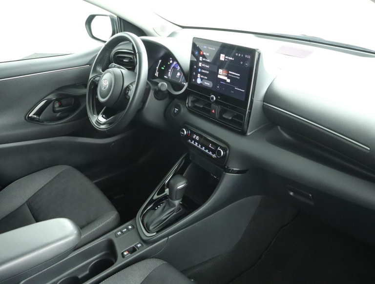 Toyota Yaris - 1.5 Hybrid 115 First Edition 66