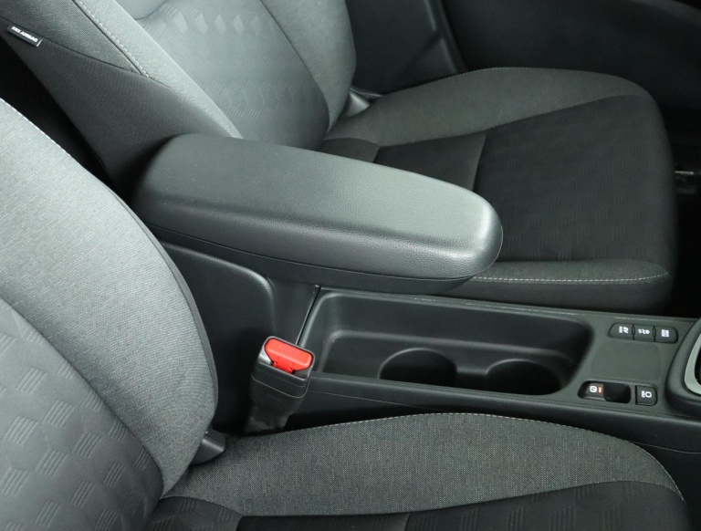 Toyota Yaris - 1.5 Hybrid 115 First Edition 67