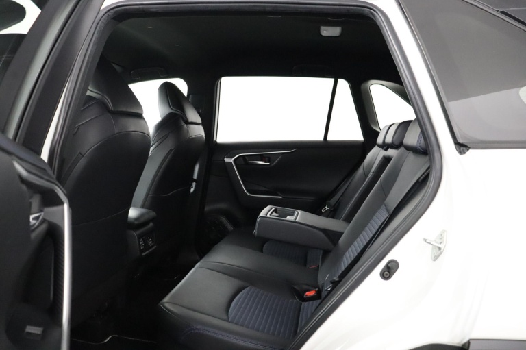 Toyota RAV4 - 2.5 Hybrid Style 18
