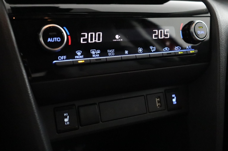 Toyota Yaris Cross - 1.5 Hybrid Executive 7