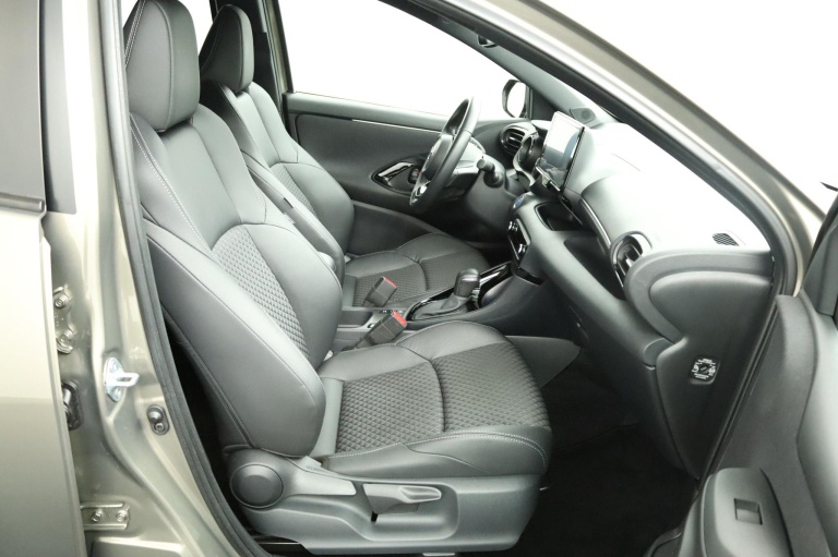 Toyota Yaris - 1.5 Hybrid Executive 22