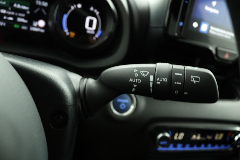 Toyota Yaris - 1.5 Hybrid Executive 32