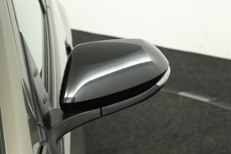 Toyota Yaris - 1.5 Hybrid Executive 37