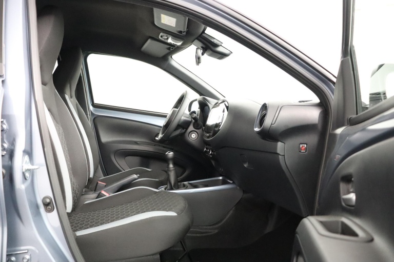 Toyota Aygo X - 1.0 VVT-i MT Pulse 14