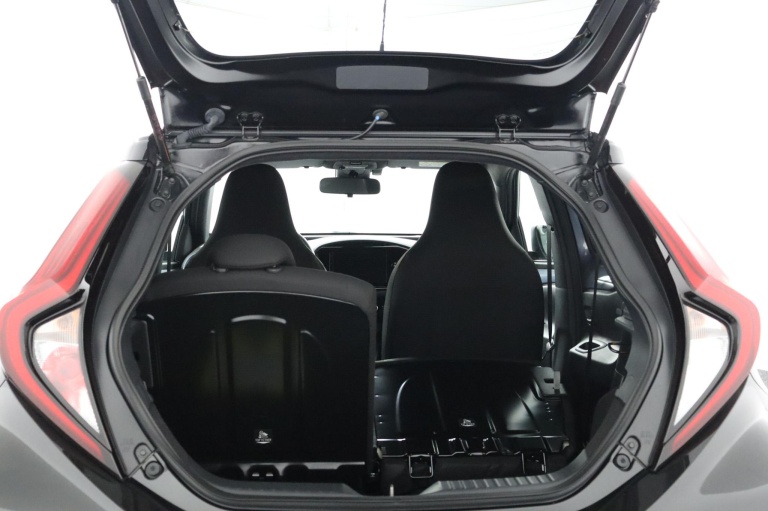Toyota Aygo X - 1.0 VVT-i MT Pulse 25