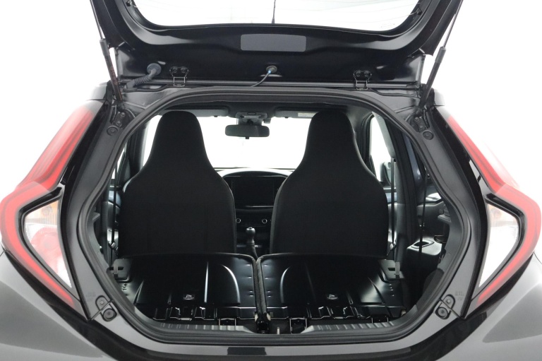 Toyota Aygo X - 1.0 VVT-i MT Pulse 26