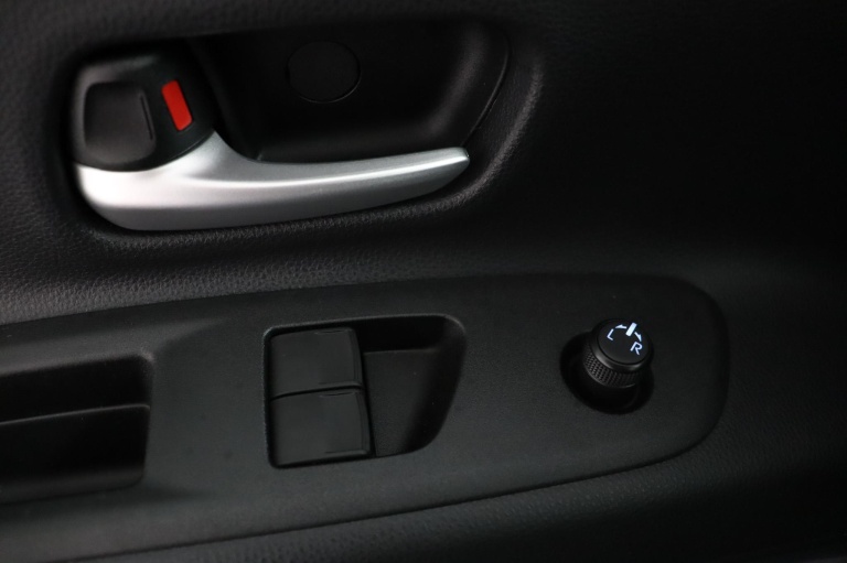 Toyota Aygo X - 1.0 VVT-i MT Pulse 29