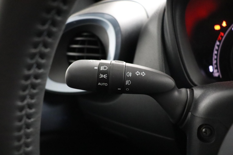 Toyota Aygo X - 1.0 VVT-i MT Pulse 31